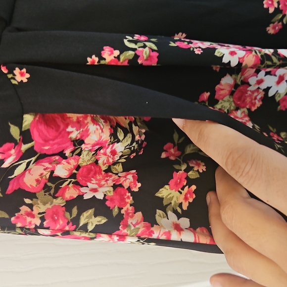 One Clothing floral jumper - Picture 2 of 8